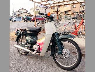 宇都宮市で無料で引き取り処分と廃車手続き代行をした原付バイクのホンダ スーパーカブ50 DX アバグリーン 前カゴ付き